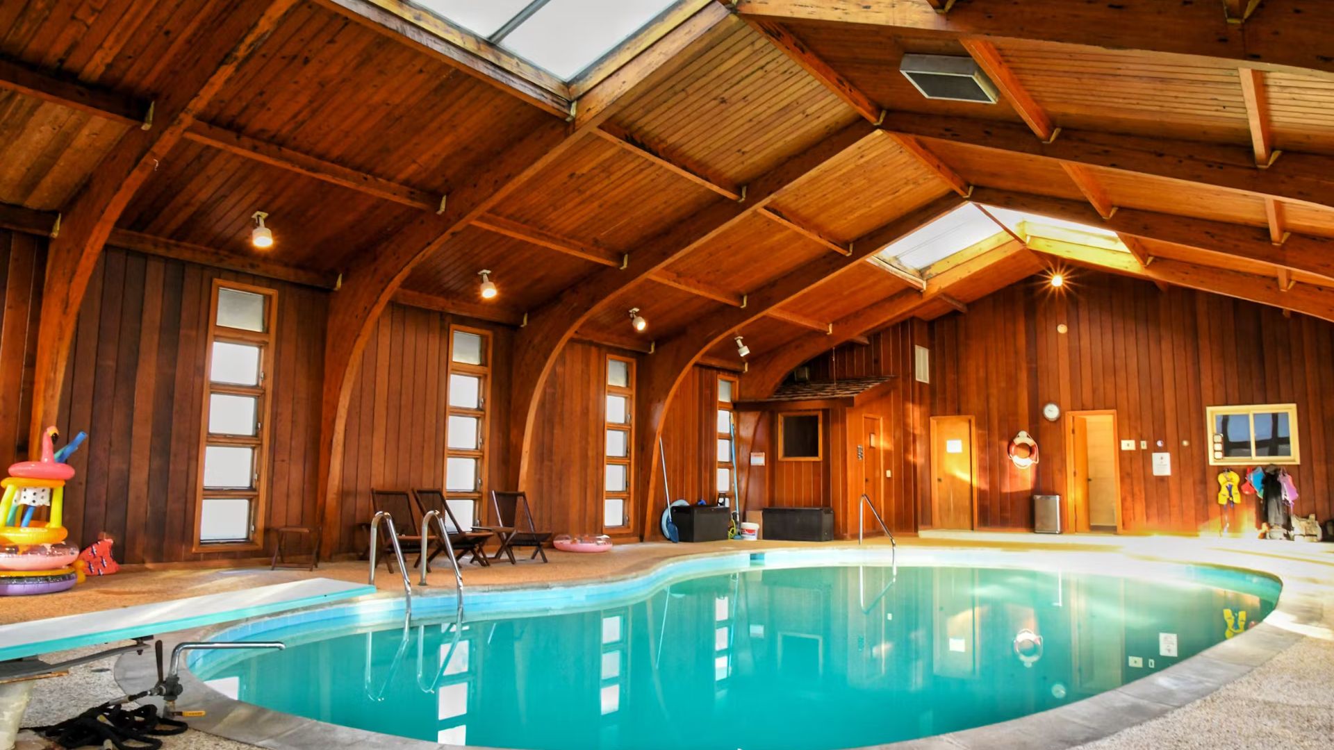 Top Swimming Clubs with Indoor Pools